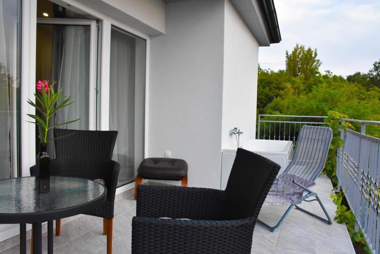 Apartma Med Oljkami - Portorož Zewnętrze zdjęcie